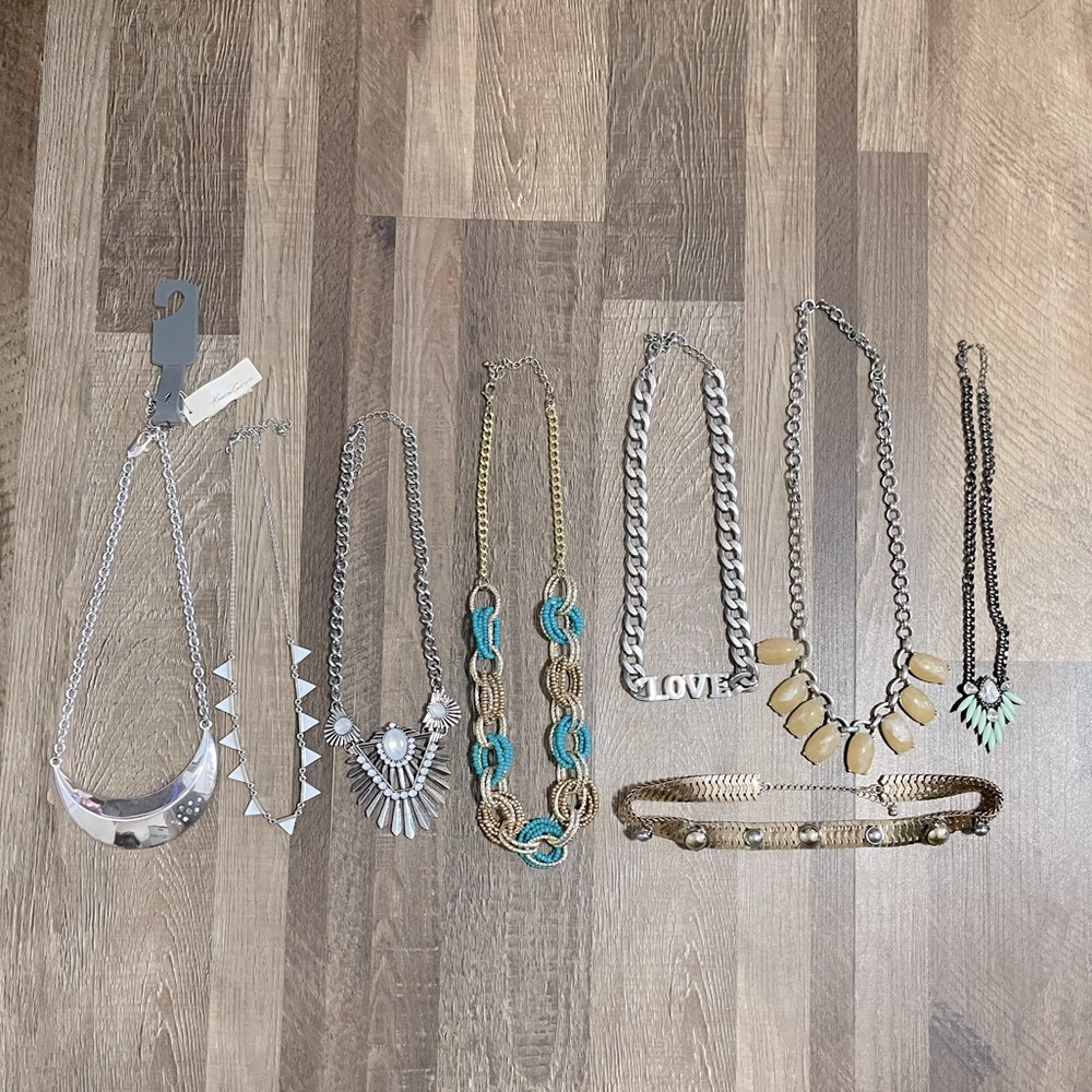 Silver & Gold Costume Necklace Bundle! One NWT!